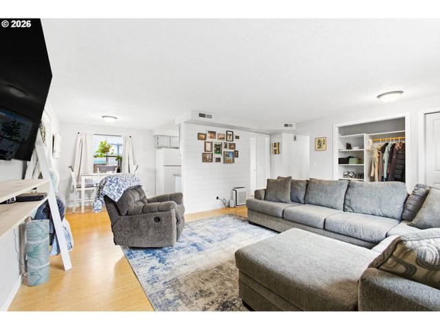 4776 MARSHALL Ave, Eugene, OR 97402