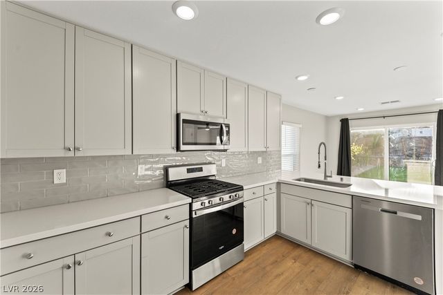 7023 Wildhorse Creek Street, North Las Vegas, NV 89086