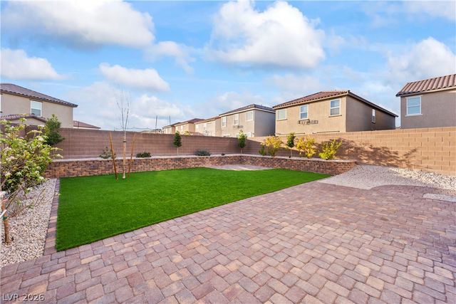 7023 Wildhorse Creek Street, North Las Vegas, NV 89086