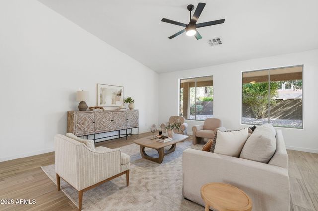 1689 E IRIS Drive, Chandler, AZ 85286