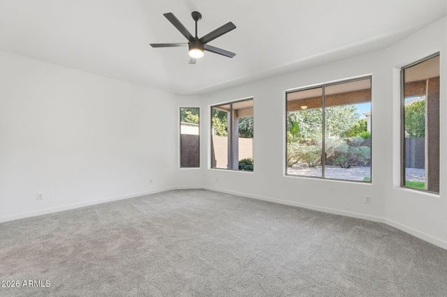 1689 E IRIS Drive, Chandler, AZ 85286