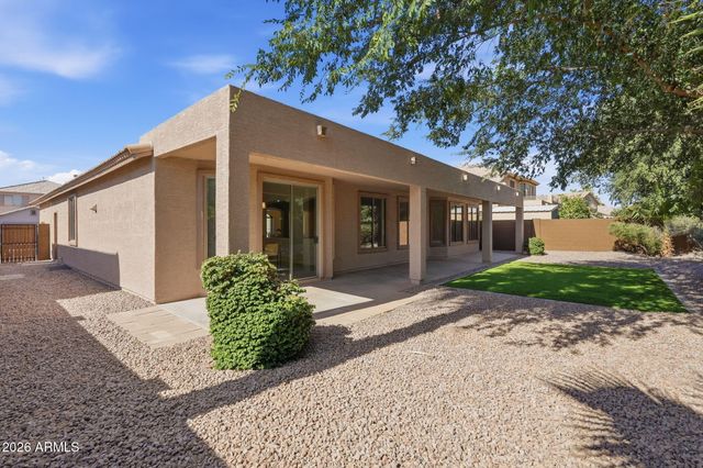 1689 E IRIS Drive, Chandler, AZ 85286