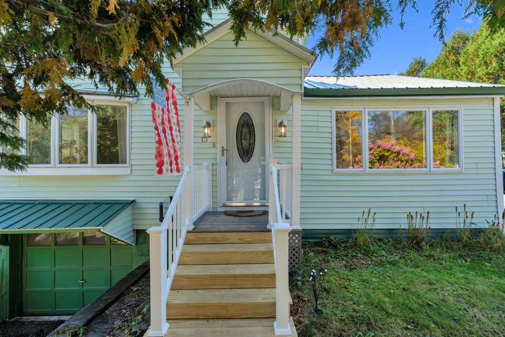 13 Johnson Street, Lewiston, ME 04240 — photo 2