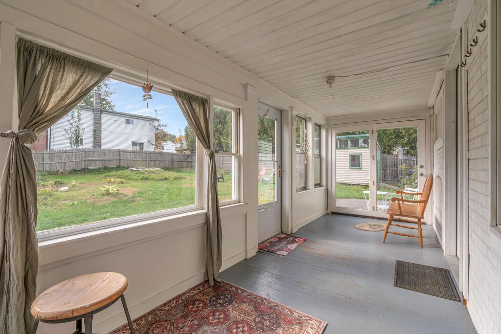 13 Johnson Street, Lewiston, ME 04240 — photo 4