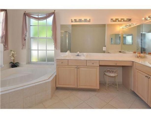 2721 W Abiaca Circle, Davie, FL 33328