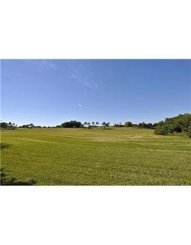 2721 W Abiaca Circle, Davie, FL 33328