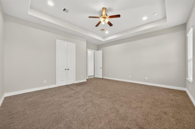 4926 Thunder Creek Ln, Sugar Land, TX 77479