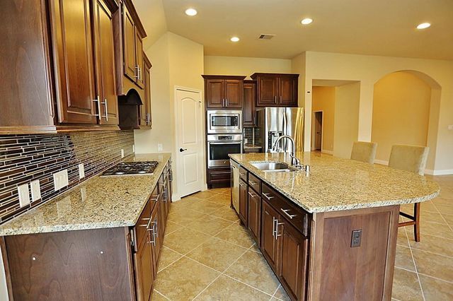 6707 Miller Shadow Lane, Sugar Land, TX 77479