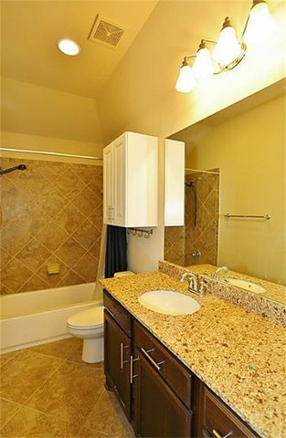 6707 Miller Shadow Lane, Sugar Land, TX 77479