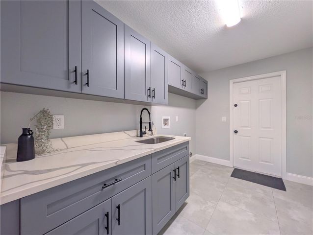 5101 E LONGBOAT BOULEVARD, Tampa, FL 33615