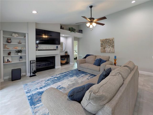 5101 E LONGBOAT BOULEVARD, Tampa, FL 33615