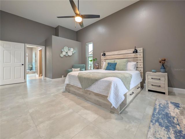 5101 E LONGBOAT BOULEVARD, Tampa, FL 33615