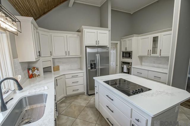 1930 S Houmas Ave, Gonzales, LA 70737