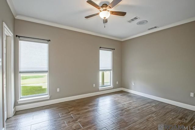 1930 S Houmas Ave, Gonzales, LA 70737