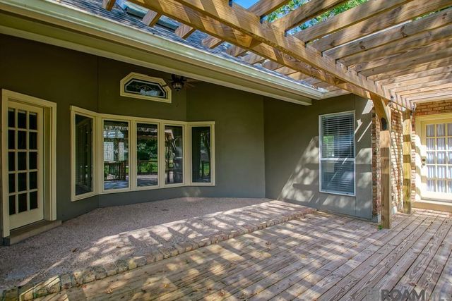 1930 S Houmas Ave, Gonzales, LA 70737