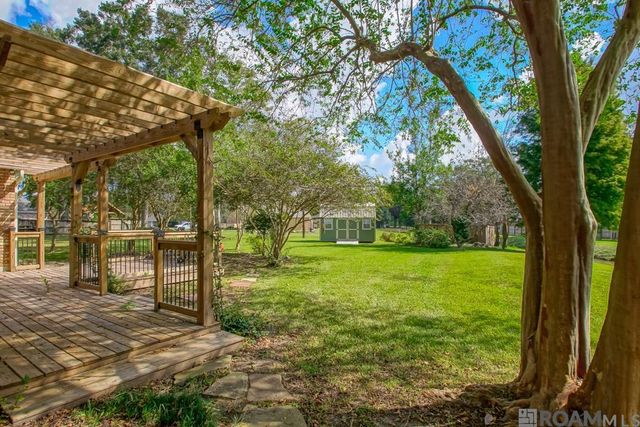 1930 S Houmas Ave, Gonzales, LA 70737