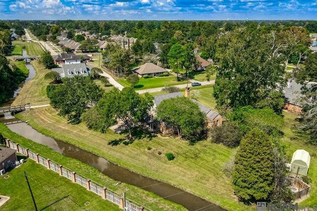 1930 S Houmas Ave, Gonzales, LA 70737