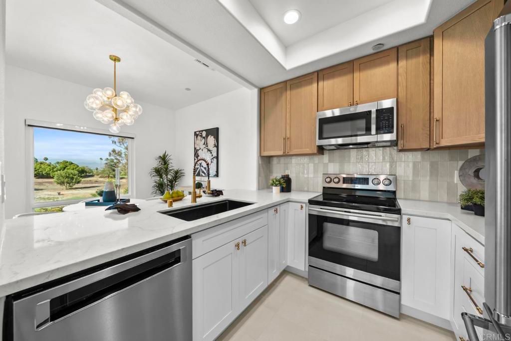 12122 Royal Birkdale Row 303, San Diego, CA 92128 — photo 3
