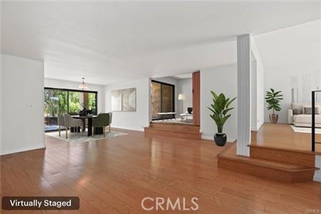2662 E 20th Street 306, Signal Hill, CA 90755