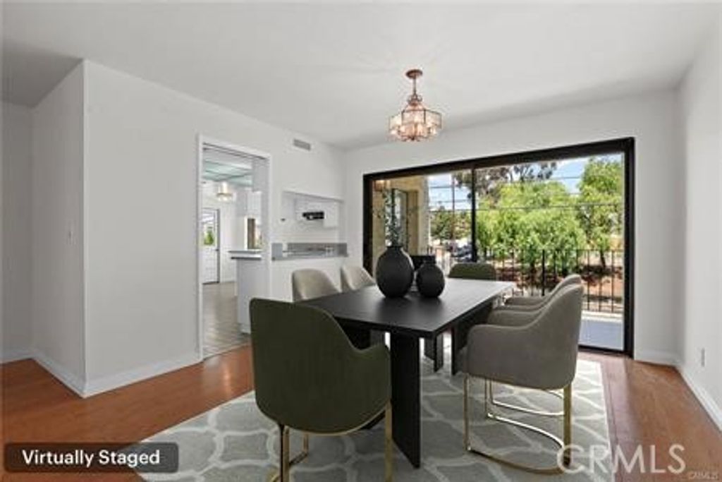 Image 1 of property listing at 2662 E 20th Street 306, Signal Hill, CA 90755