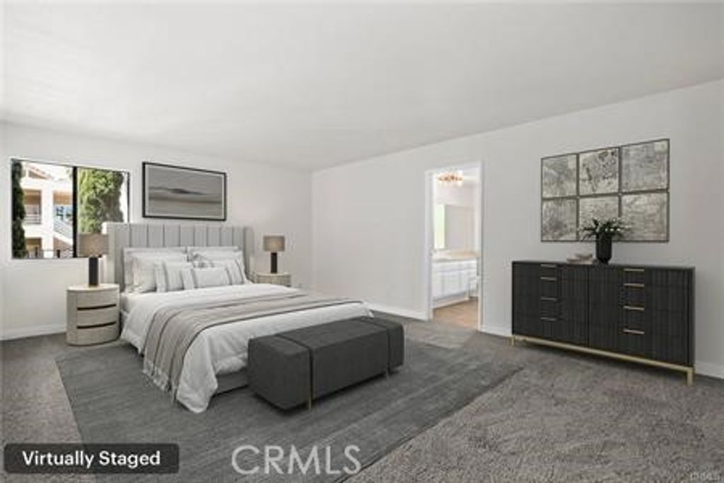 Image 5 of property listing at 2662 E 20th Street 306, Signal Hill, CA 90755