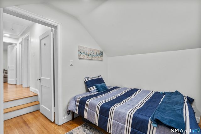 381 Quaker Lane South, West Hartford, CT 06119