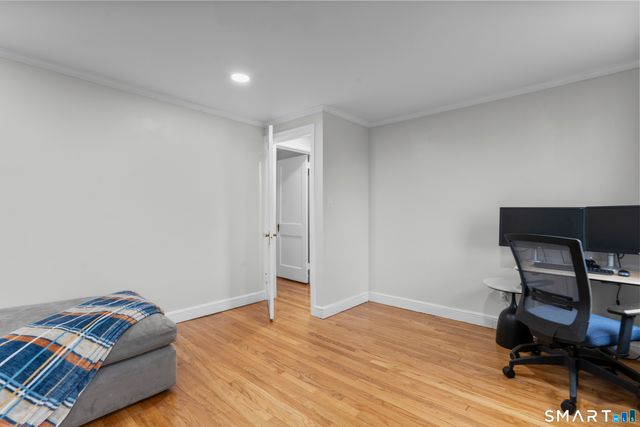 381 Quaker Lane South, West Hartford, CT 06119