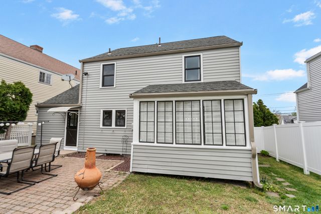 381 Quaker Lane South, West Hartford, CT 06119