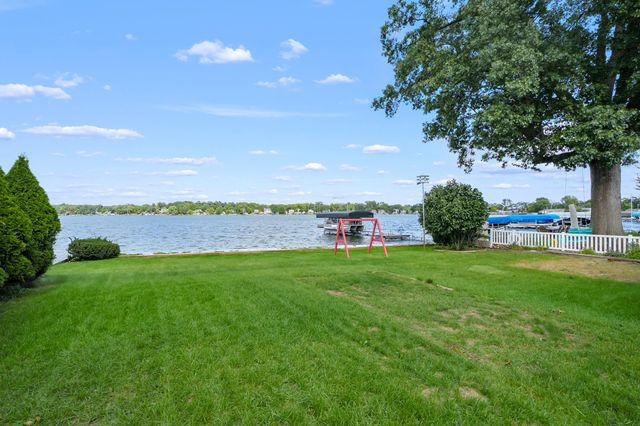 1713 Lakeview Drive, Portage City, MI 49002