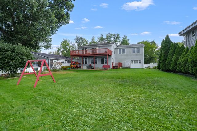 1713 Lakeview Drive, Portage City, MI 49002