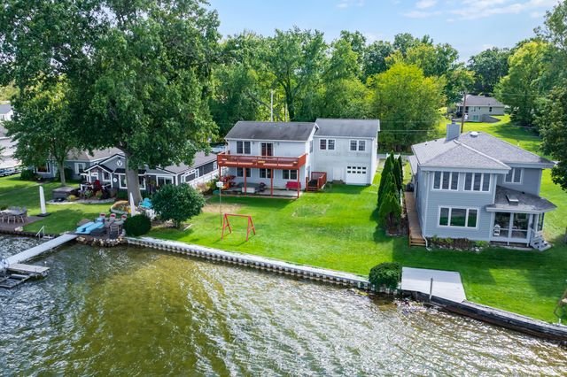 1713 Lakeview Drive, Portage City, MI 49002