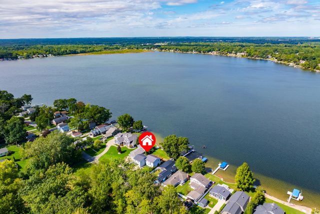 1713 Lakeview Drive, Portage City, MI 49002