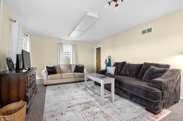 1713 Lakeview Drive, Portage City, MI 49002