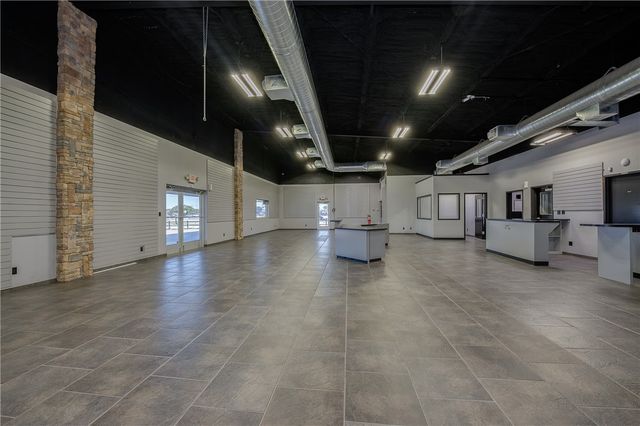 185 North HWY 36, Caldwell, TX 77836