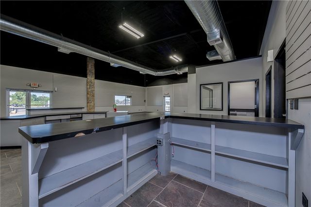 185 North HWY 36, Caldwell, TX 77836