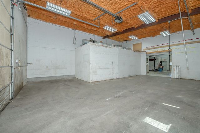 185 North HWY 36, Caldwell, TX 77836