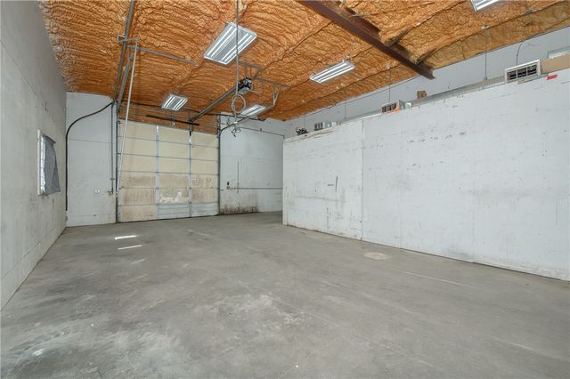 185 North HWY 36, Caldwell, TX 77836