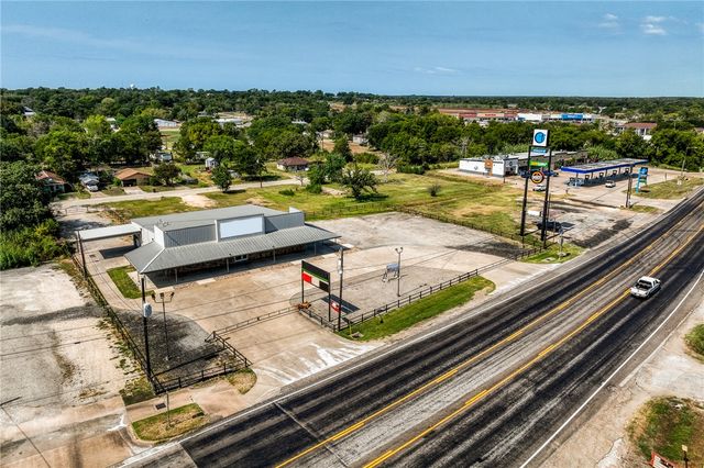 185 North HWY 36, Caldwell, TX 77836