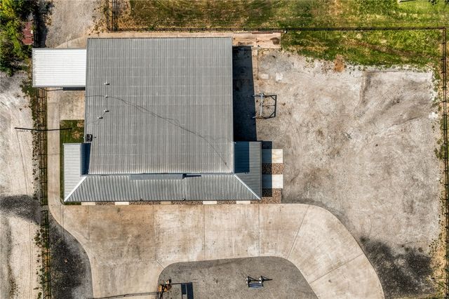 185 North HWY 36, Caldwell, TX 77836