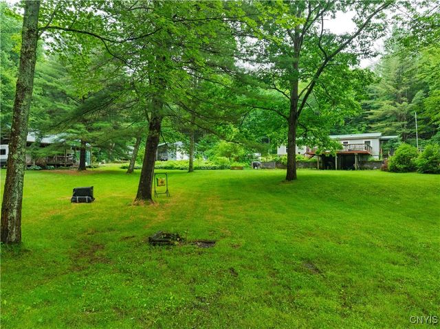 392 South Albion Road, Parish, NY 13302