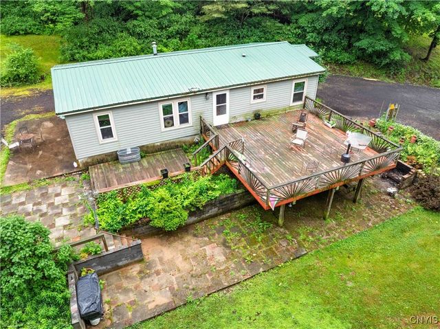 392 South Albion Road, Parish, NY 13302