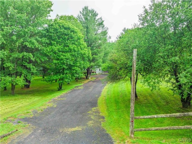 392 South Albion Road, Parish, NY 13302