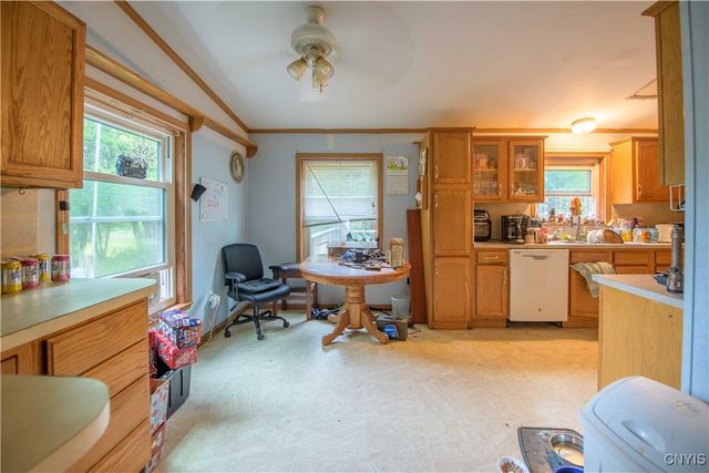 392 South Albion Road, Parish, NY 13302