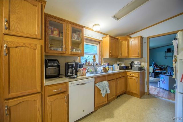 392 South Albion Road, Parish, NY 13302