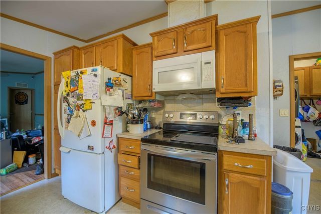 392 South Albion Road, Parish, NY 13302