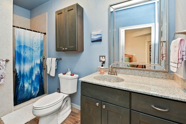 680 Emerald Pointe Drive Bld 3 Un1, Hollister, MO 65672