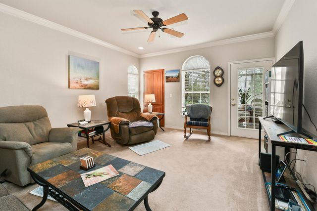 680 Emerald Pointe Drive Bld 3 Un1, Hollister, MO 65672