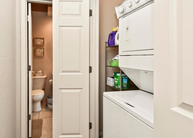 680 Emerald Pointe Drive Bld 3 Un1, Hollister, MO 65672