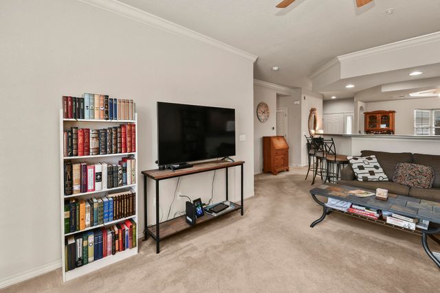 680 Emerald Pointe Drive Bld 3 Un1, Hollister, MO 65672