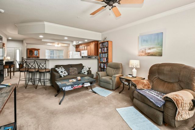 680 Emerald Pointe Drive Bld 3 Un1, Hollister, MO 65672